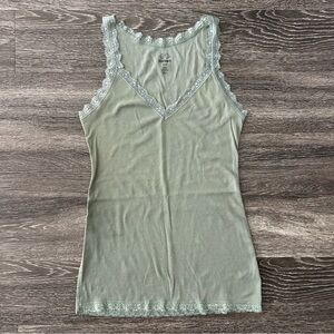 VTG Y2K Old Navy Fitted Lace Trim Tank Top Size L Green Ribbed Stretch Layering